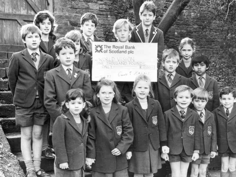 Great Houghton Prep School gives £1,000 to World Vision Jan 1987