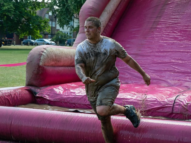 Runners taking part in the Pretty Muddy Race For Life at Abington Park in Northampton on Saturday, July, 11, 20026. Photo by David Jackson.