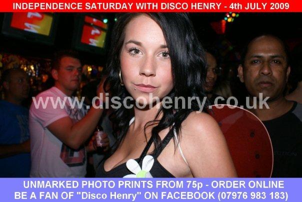 A Saturday night out at Reflex Bar in July 2009. Photo: Disco Henry