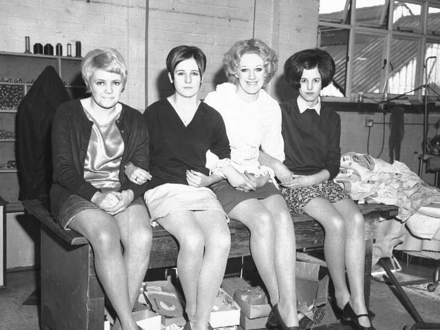 Mercury & Herald beauty competition contestants at Collins, March 7, 1968