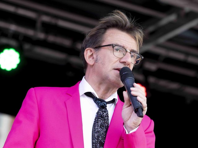 Hundreds enjoyed music, circus acts, and memories from the decade during a sixties celebration event in Northampton's Market Square on Saturday (September 24).