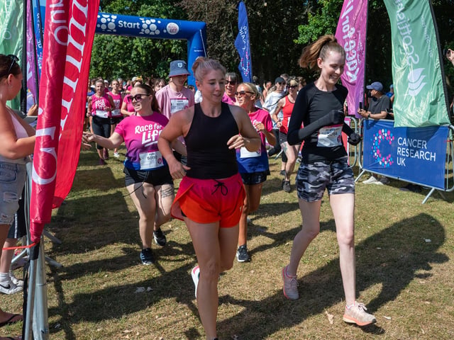 Runners taking part in the Pretty Muddy Race For Life at Abington Park in Northampton on Saturday, July, 11, 20026. Photo by David Jackson.