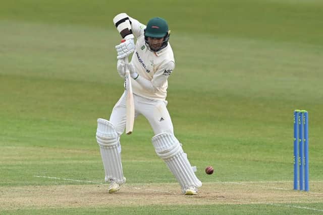 Hassan Azad in action for Leicestershire