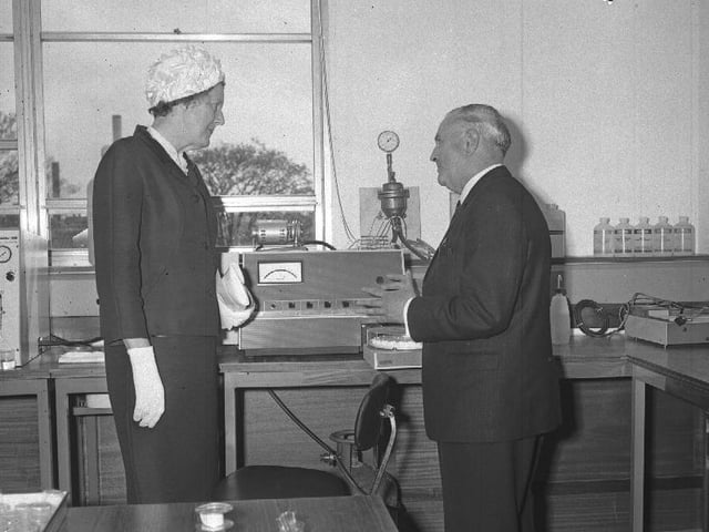 Opening of new laboratory, Northampton General Hospital, May 7, 1968
