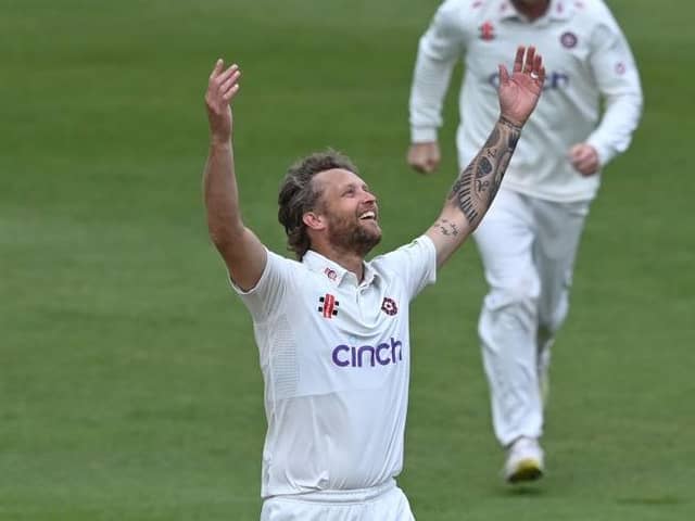 Gareth Berg has signed a new one-year contract at Northamptonshire