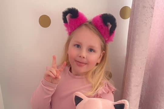 Hallie, aged five, as Jigglypuff (Pokemon).