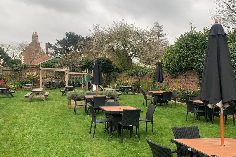 Sun Inn Hardingstone Menu 12 family-friendly Northamptonshire pubs with outdoor play areas to ...
