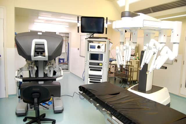 The robot in theatre