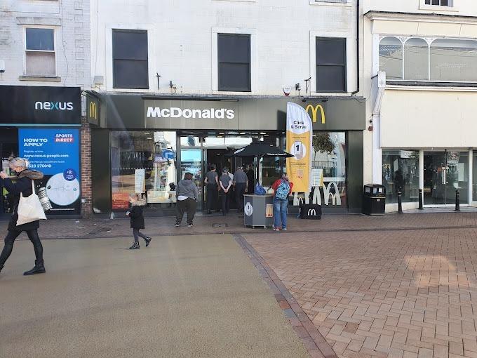 McDonald's - Mansfield town centre - has a 3.9 rating from 1,474 Google reviews