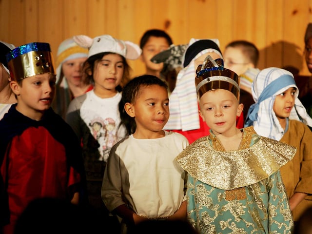 Chiltern primary School Nativity Dress rehearsal.