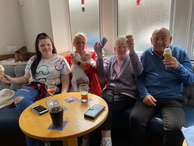 Casie, Debbie, Barbara and Andy marking the King's coronation with drinks at the Queen's Park WMC along with a sleepy baby Pat - aw!