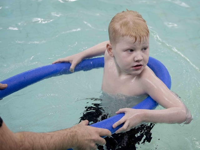 The event was held on Saturday February 25 at The Duston School. It aimed to get participants who cannot swim started, and assess and improve the ability of those who already can swim.