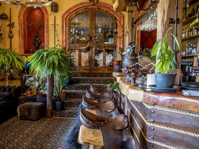 Customers can expect “hearty and traditional food”, including big steaks, party meals, and sharing boards for groups as large as 10.