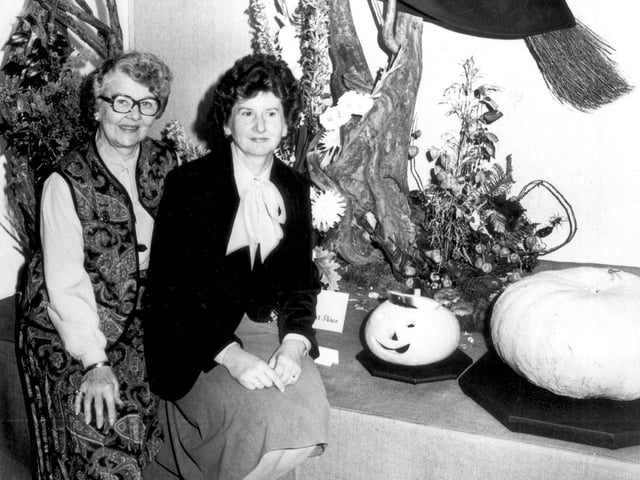 Bettry Foster and Margaret Ingram of Northampton & County Flower Club 1982