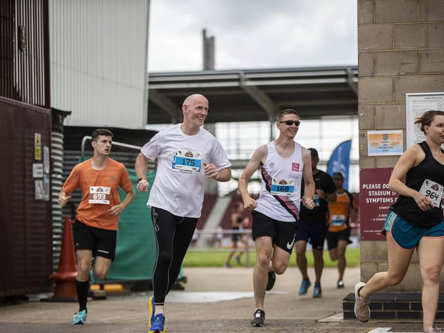Runners taking part in the 2021 event.