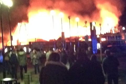 Fire at Red Hot World Buffet in Northampton. 18.12.13. Picture: Karen Fenlon