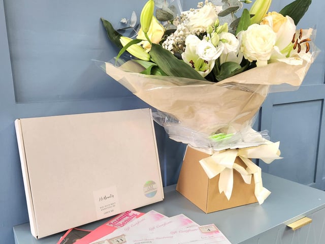 To give back to their loyal and regular clients, the salon hosted a celebration event with drinks, nibbles, a DJ and photobooth.