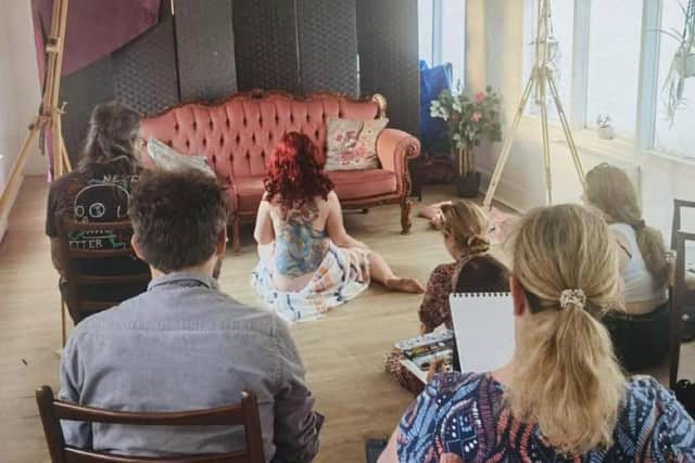 Life drawing with The Flauntettes