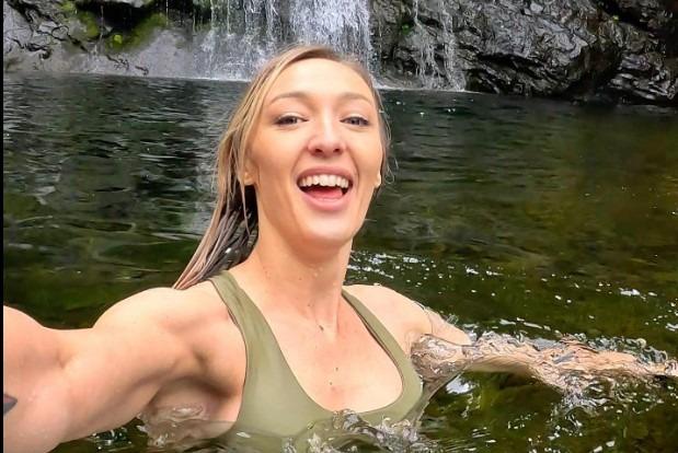Hannah Durrant posts as her alter ego Hanburger about her intrepid adventures and action-packed travels. The Finedon-based Instagrammer has 15k followers who love her camping, swimming and mountaineering posts.