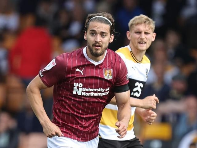 Did his best to have some sort of impact, and like the rest of his team-mates he put a shift in, but was starved of decent possession. Taken off at half-time... 5