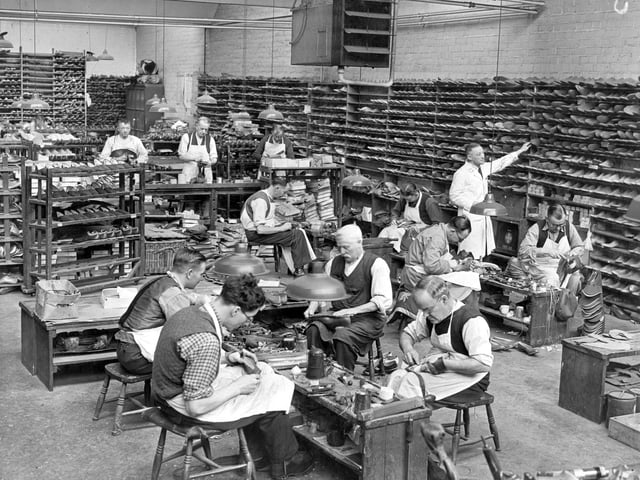 circa 1950: Shoemakers at work in the hand-sewing room helping with post-war trade at Sticklands, Northampton. (Photo by Fox Photos/Getty Images)