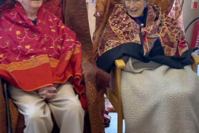 Pat and Elizabeth are crowned King and Queen of Boughton Lodge!