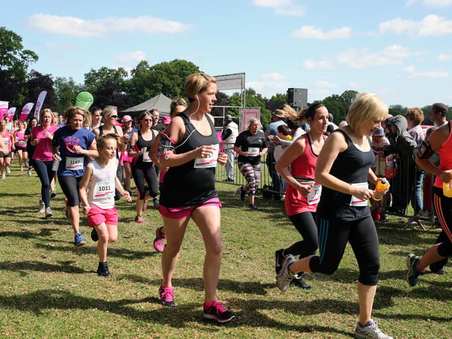 2015 - Start of the 10k Race for Life at Abington Park, Northampton.