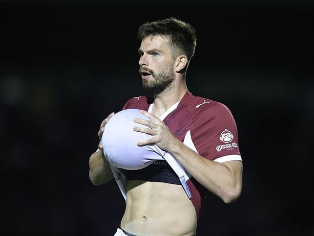 Difficult to be too critical of him or any of those at the back given how few chances they gave up. Didn't do much wrong at all. He won a number of headers in both penalty boxes... 7