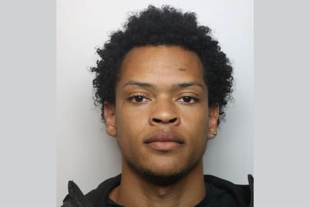 Raeshon Rose, of Northampton, is on the run. Image: Northants Police