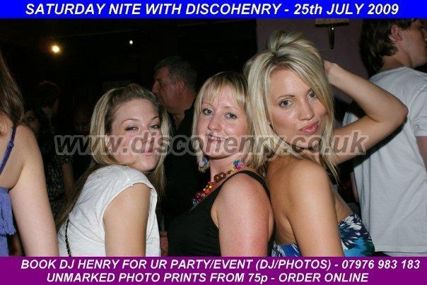 Nostalgic pictures from a night out down Bridge Street 15 years ago