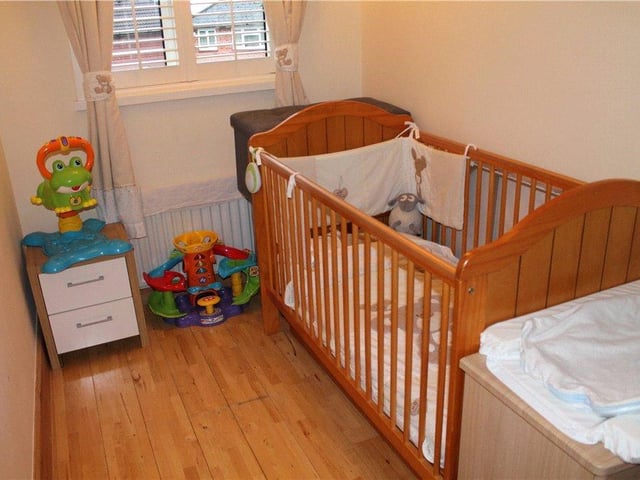 This house in Fairfield Square, Cosham is up for sale.