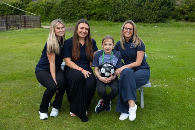 Mia, Kelly &amp; Libby with Caitlin.