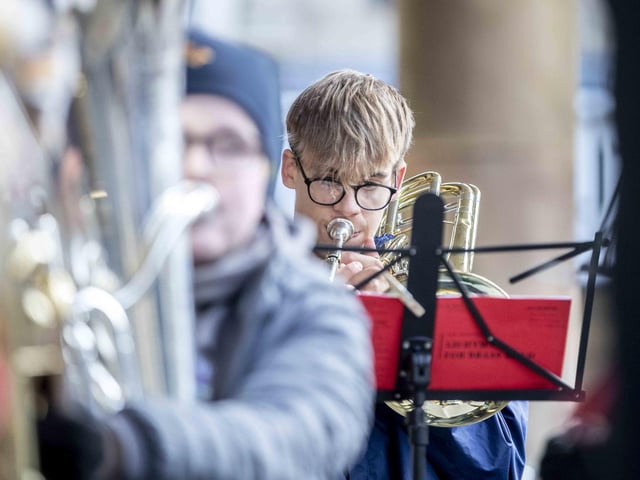 In the penultimate weekend before Christmas, many came along to enjoy what was on offer.
