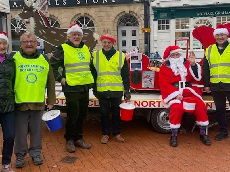 The infamous Rotary Santa's sleigh will also on site in Becket's Park for the whole day.