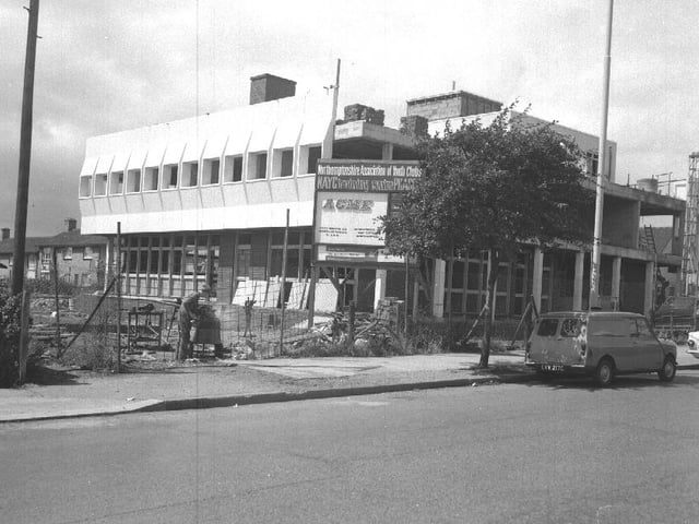 Northampton Asssociation of Youth Clubs training centre being built, August 4, 1967