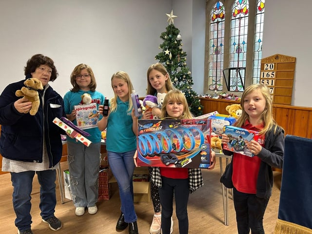 Mother Christmas at Higham Ferrers Hope Methodist Church Girls' Brigade members