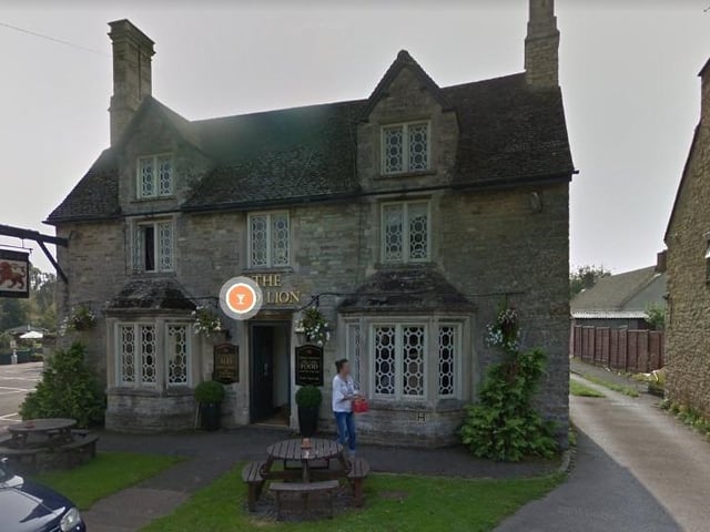 The Red Lion, Evenley