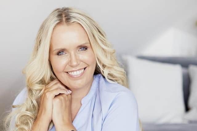 Caroline Strawson is an award-winning trauma therapist, coach, entrepreneur, author and podcaster with a rapidly growing social media presence.