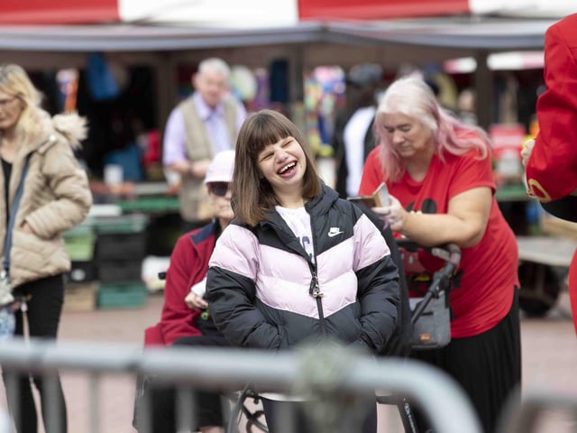 Hundreds enjoyed music, circus acts, and memories from the decade during a sixties celebration event in Northampton's Market Square on Saturday (September 24).