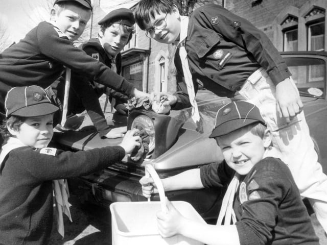 Earls Barton bob a job week 1986