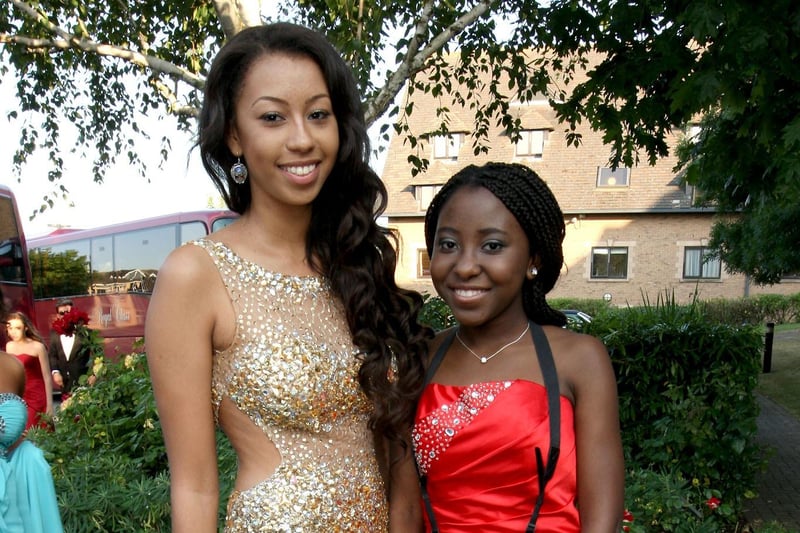 Chapter 12 Prom One for the album: 27 great family photos show the magic of school prom ...