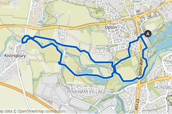 This intermediate hike, according to Komoot, covers a distance of 5.89 miles, takes around 2 hours to complete, and has an average pace of 2.5 mph with an elevation gain of 50 feet. It requires good fitness and features easily accessible paths, making it suitable for all skill levels.