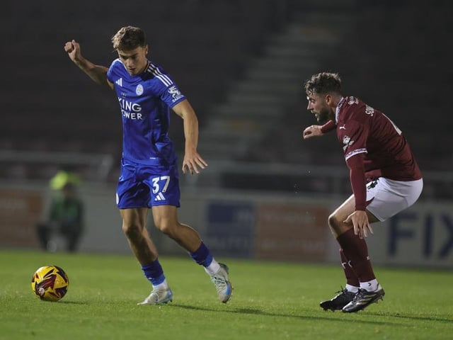 Peculiar decision not to shoot into an empty net after he rounded the goalkeeper, instead opting to pass to Roberts who was crowded out. Replaced at the break, presumably a pre-planned change... 7
