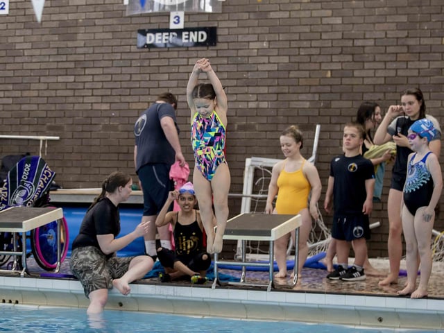 The event was held on Saturday February 25 at The Duston School. It aimed to get participants who cannot swim started, and assess and improve the ability of those who already can swim.