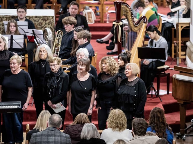 The service, hosted by Cynthia Spencer Hospice, took place on Tuesday (December 10), and encouraged people to remember loved ones this Christmas.