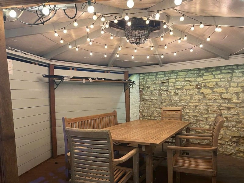 The traditional village pub has been run by the Drake family since 1996 and has a lot to offer.