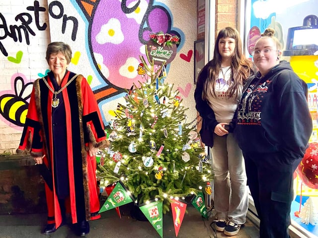 The second winning tree at Right Vape on Kingsley Park Terrace
