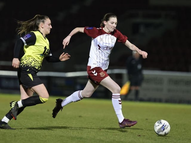 Mia Richards drives forward