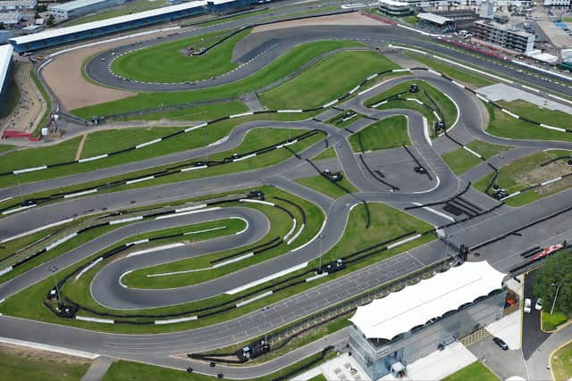 Kart Silverstone has five different configurations.