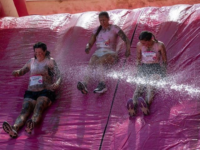 Runners taking part in the Pretty Muddy Race For Life at Abington Park in Northampton on Saturday, July, 11, 20026. Photo by David Jackson.